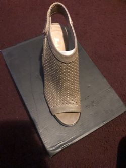 Zapatos muy bonitos de piel