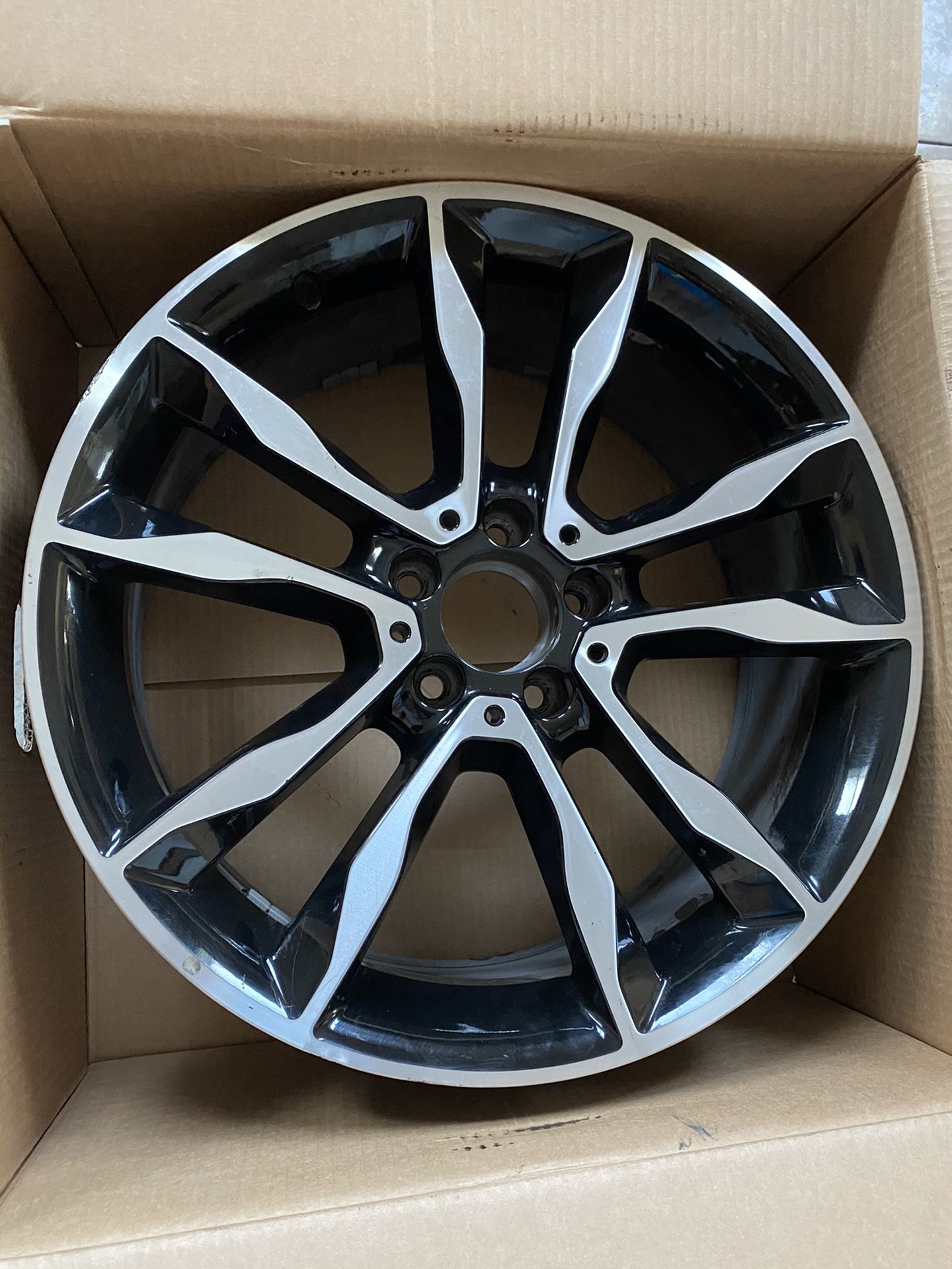 Mercedes Benz 2017 rims 19 size