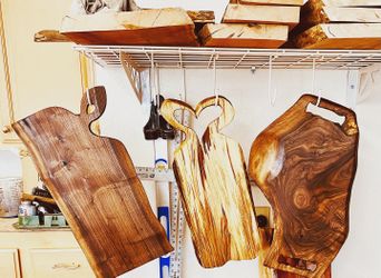 Handmade Liveedge Charcuterie / Cutting Boards