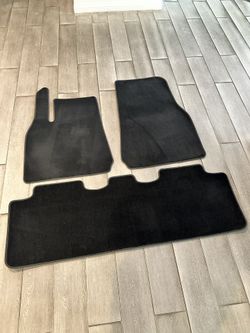 Stock Tesla Model Y Floor Mat Carpets