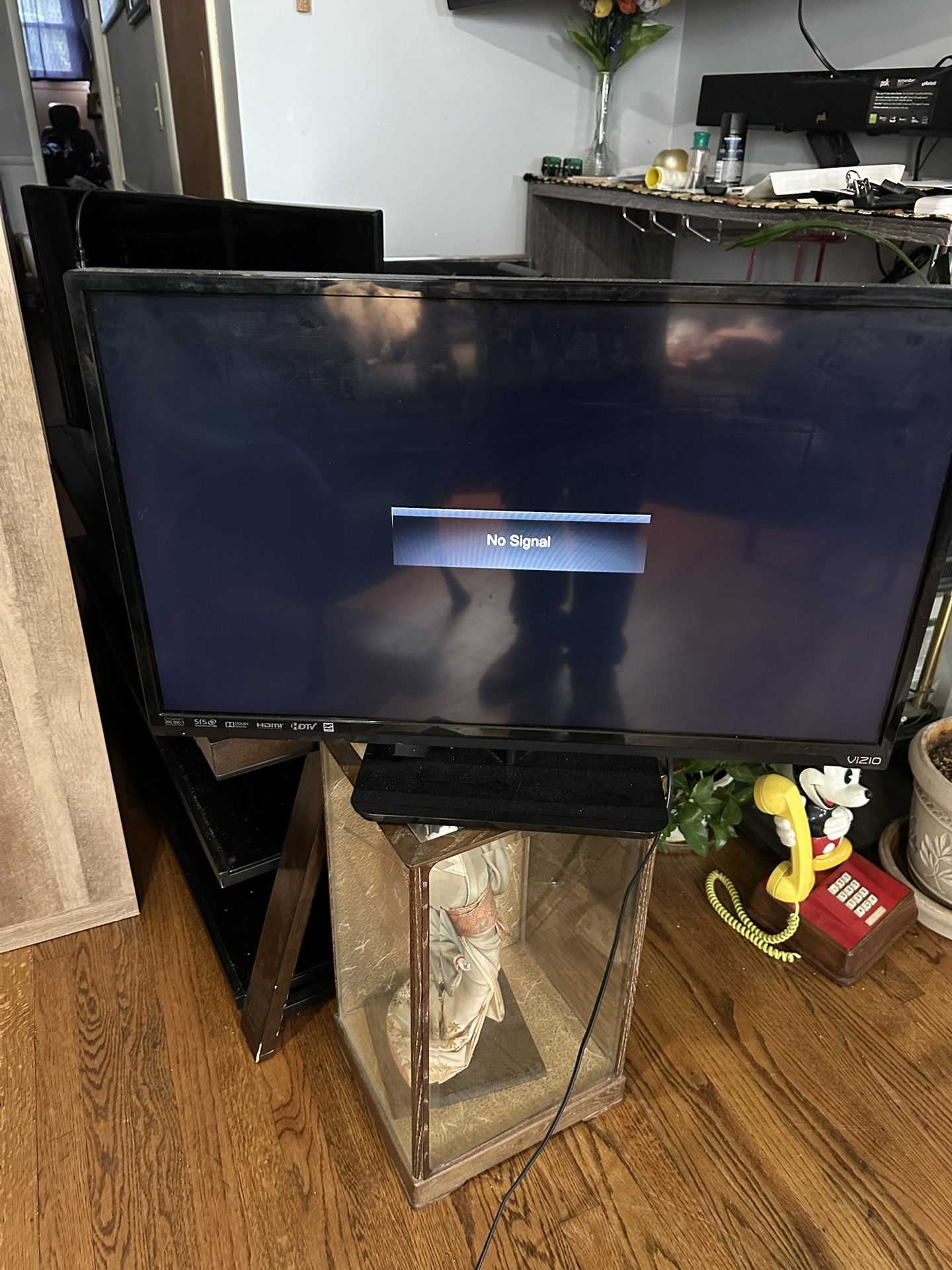 Vizio 35 Inch TV