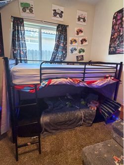 Toddler bunk bed