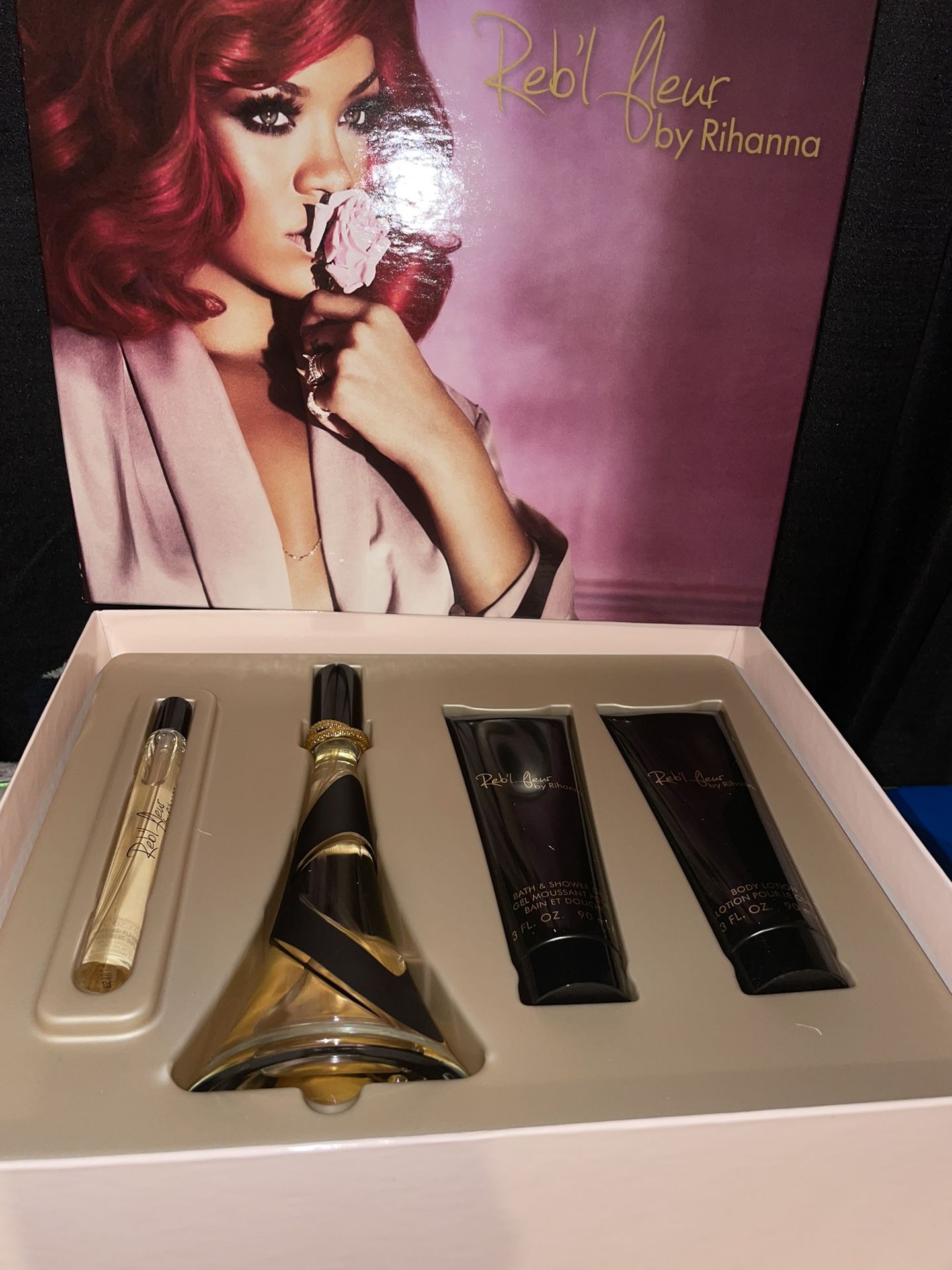 Reb'l Fleur by Rihanna Gift Set Perfume