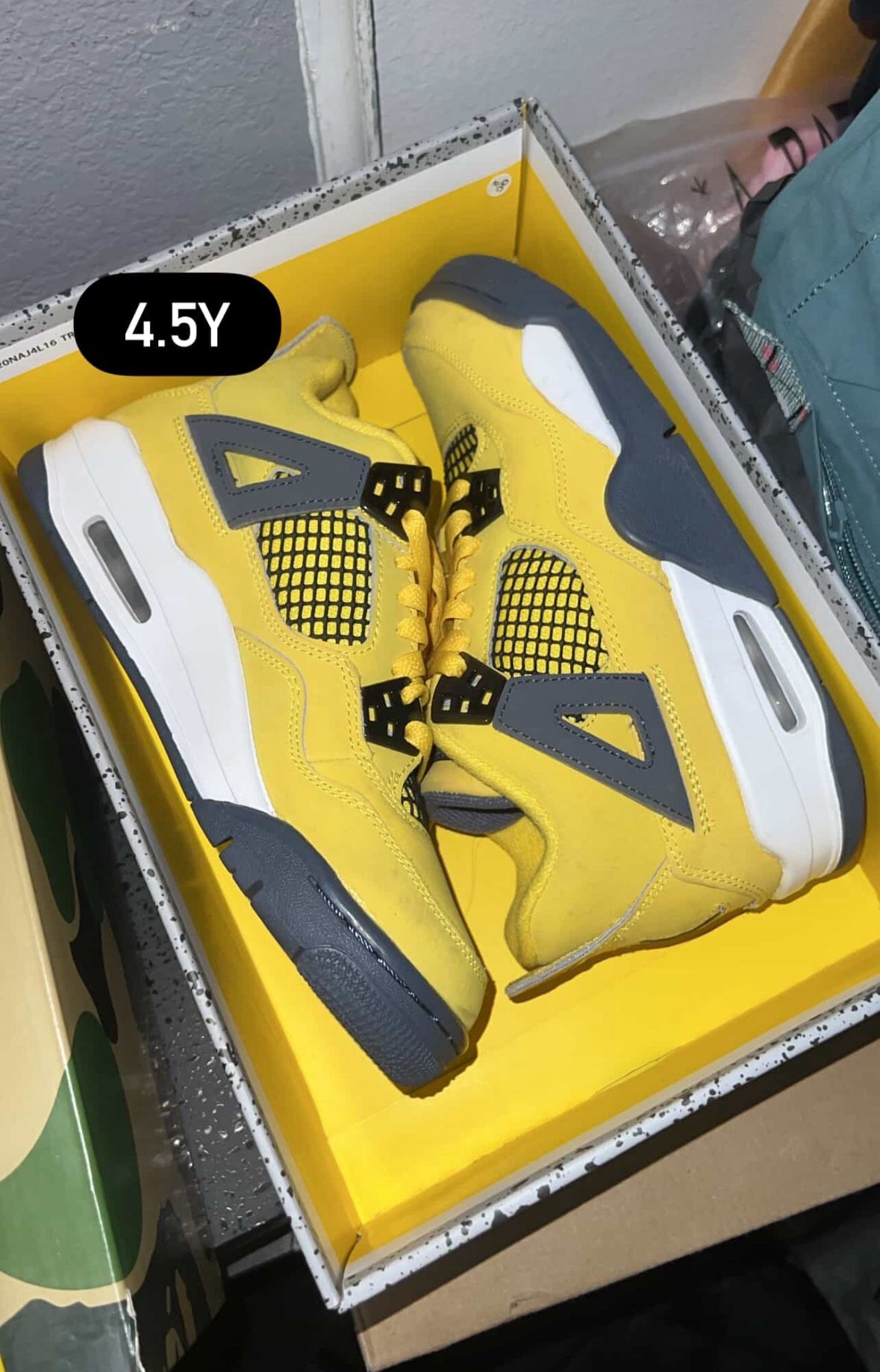 Jordan 4