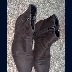 1 Left! $45 Size 11.5 Calvin Klein Boots 