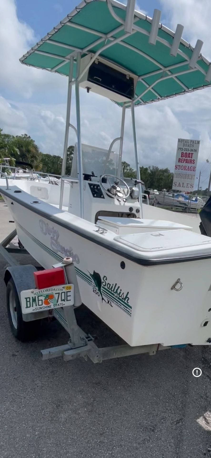 21ft Center Console Boat