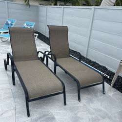 Chaise Lounge Chairs - Set Of 2