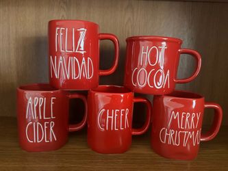 RaeDunn Red Christmas  Mugs Set of 5 ✨🎄🎁