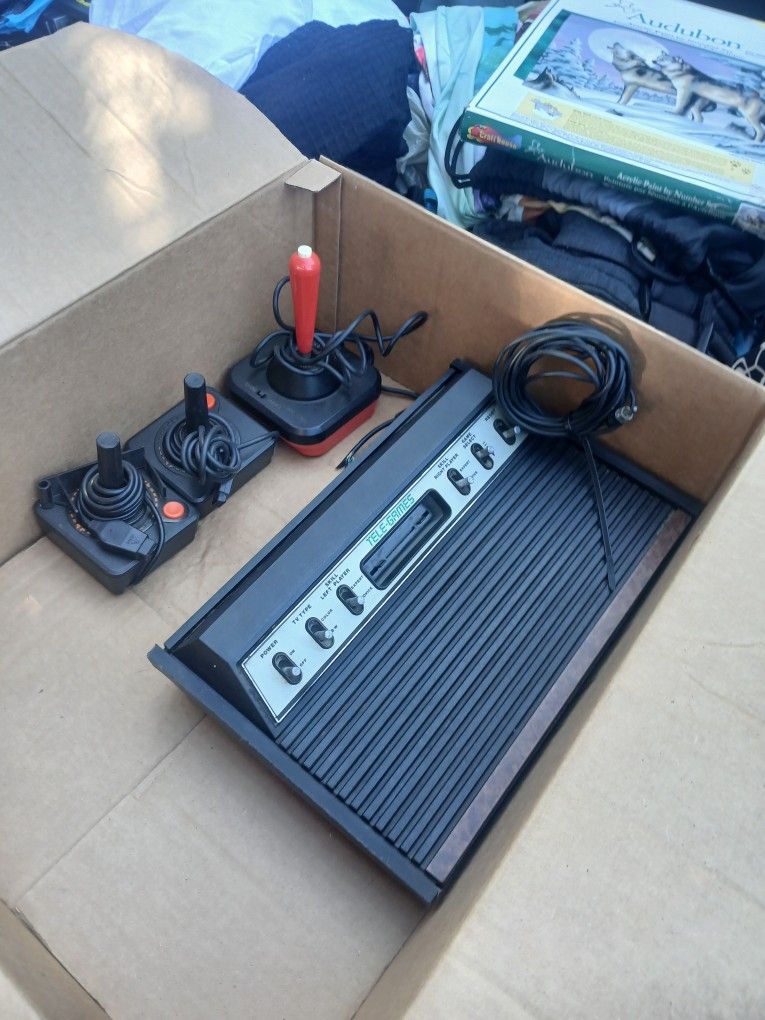 Original Atari 2600 system With Games