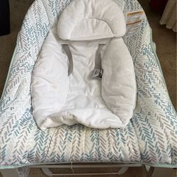 Baby bouncer