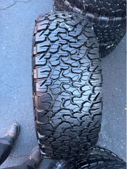 1 tire 37x12.50r17 bf Goodrich ko2 95% tread life for $225 mounted and balanced
