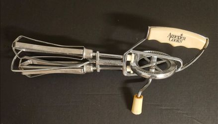 Vintage America Cooks egg beater, OBO