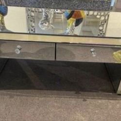 Clearance Coffee Table With 2 End Tables New