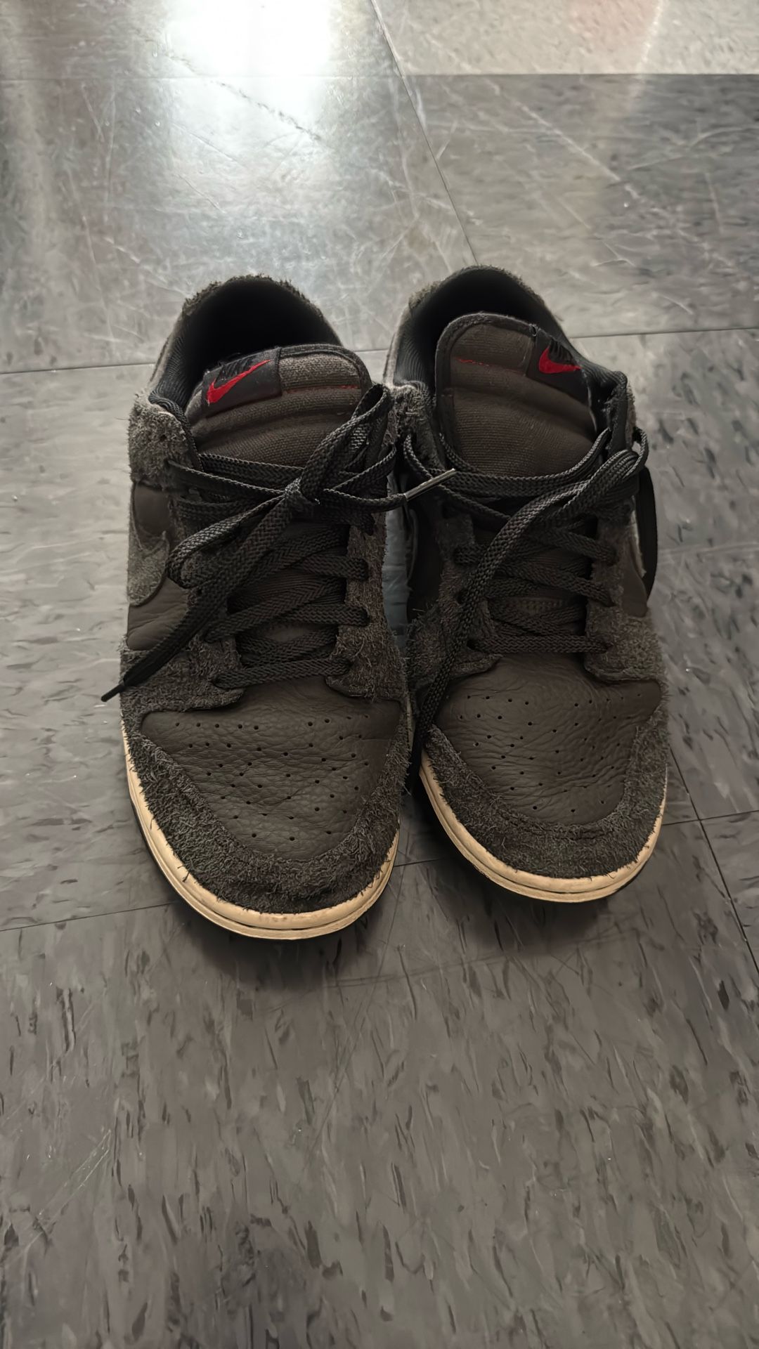nikes size 10