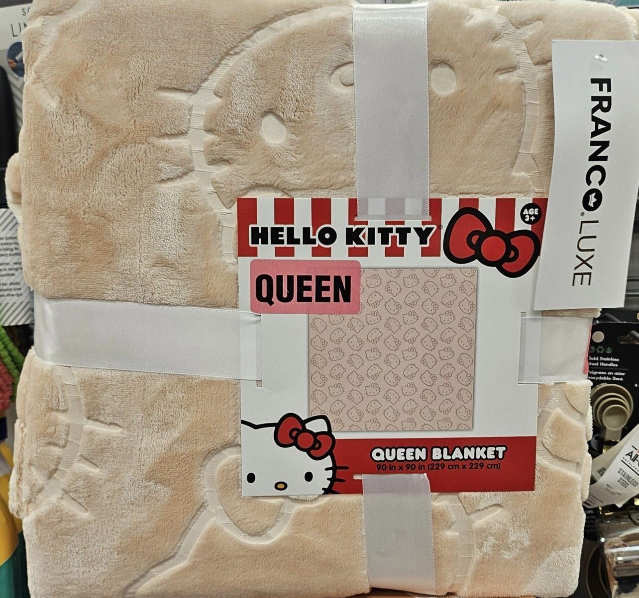 Queen Embossed Hello Kitty blanket light pink