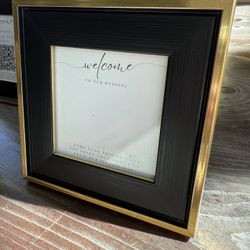 18 black and gold frames
