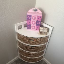 Corner Drawer