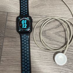 Series 4 Apple Watch 44mm 