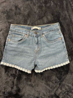 Levi’s girl short size 14