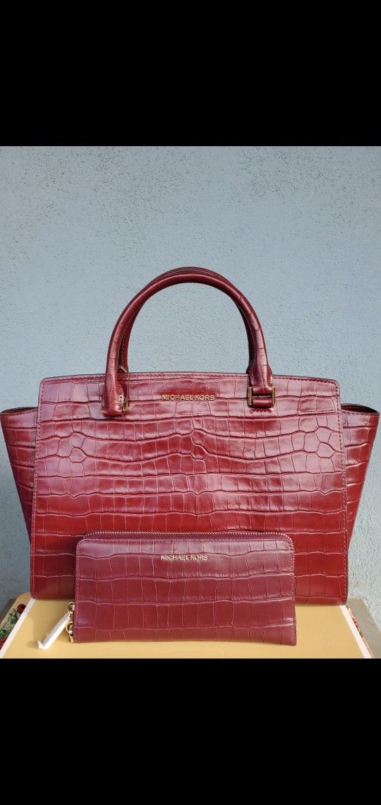 New Michael Kors Large Burgandy Croco Embossed Satchel And Large Wallet 