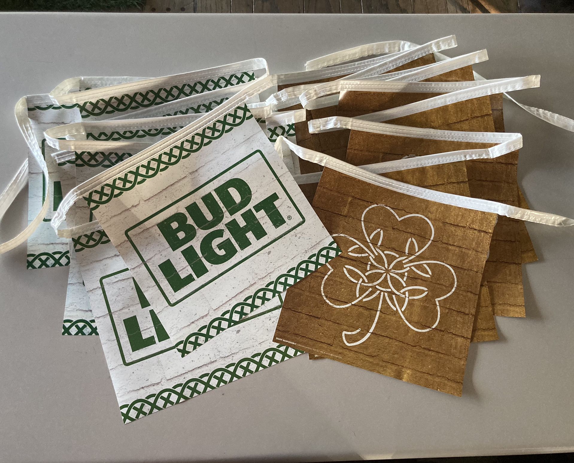 New 25’ Bud Light Shamrock Irish Celtic Beer String Banner Party Decoration 