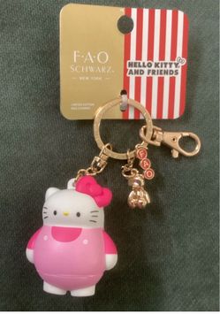 NWT. Hello Kitty FAO Schwartz NYC bag/Key Chain Limited Ed