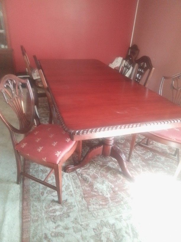 Antique Mahogany Claw Feet Table And Chairs