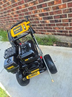 Pressuwasher Dewalt 4400psi.4gpm Working Very Well Trabajando Super Bien