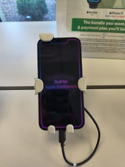 iPhone 16e promo