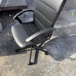 I'm selling an office chair or one for your home in good condition.
