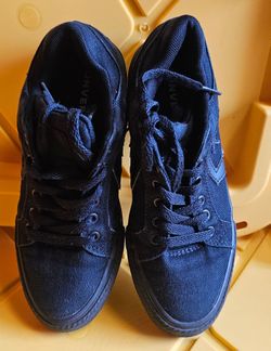 Boys Converse shoes
