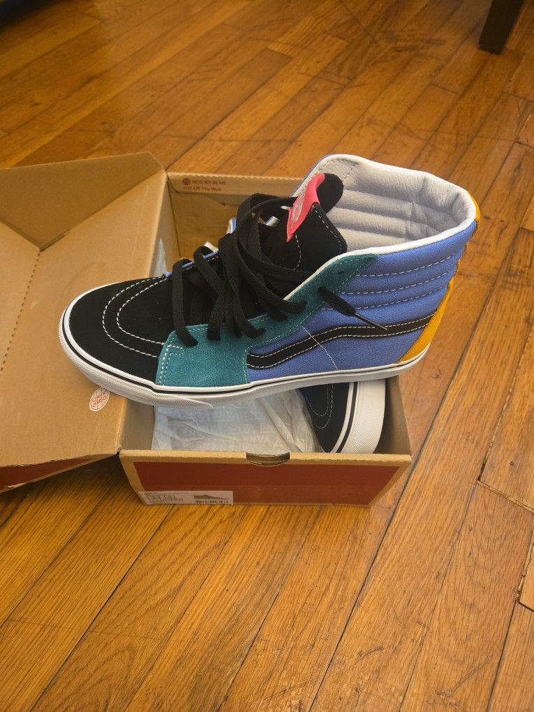 Brand New Vans Mens Size 8