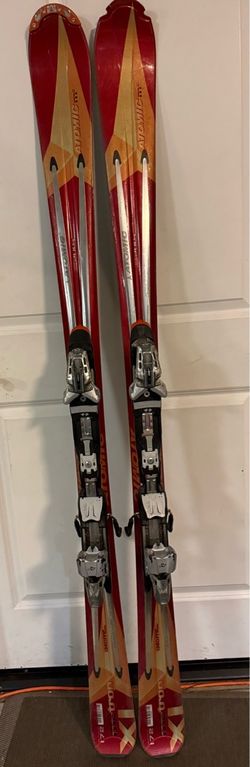 Atomic Beta Carv 172cm Skis with Integrated Atomic Bindings