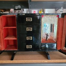 Vintage Musical  Jewlery Box 