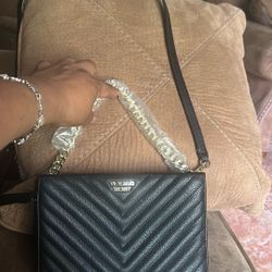 Purse Victoria Secret Color Black Size Medium 