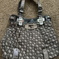Guess Satchel 