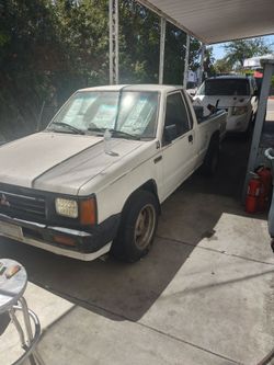 1989 mighty max, Mitsubishi