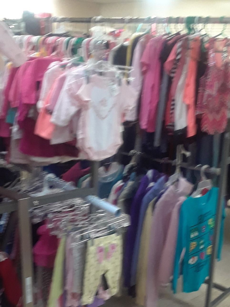 5☆ family thrift stores