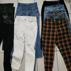 Women's Size 3/4 /30 Pieces/! Everything Pictured Included/ 25$ For All