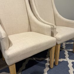 Living Room Chairs 