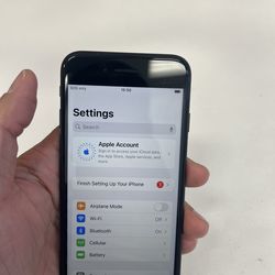 iPhone SE (3rd Gen)64GB unlocked