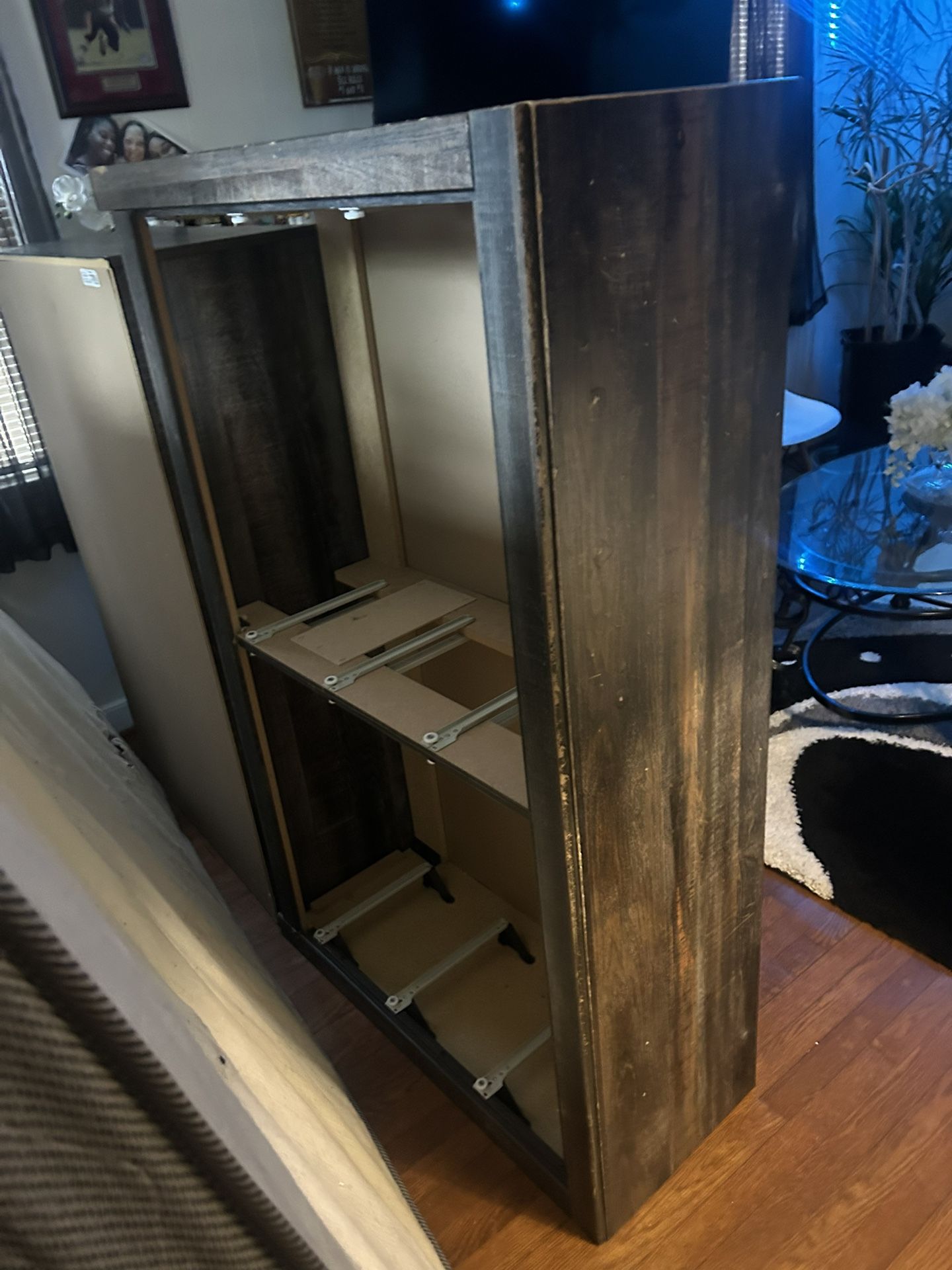 3 PIECE DRESSER SET