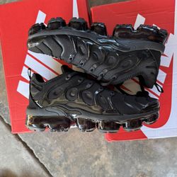 Air Nike Vapormax Plus Black Sizes 7 - 11