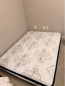 Queer hybrid mattress