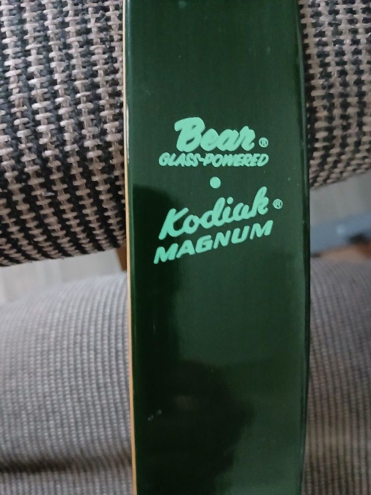 Antique Bear Kodiak Bow