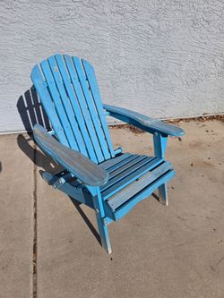 Wood folding chairs