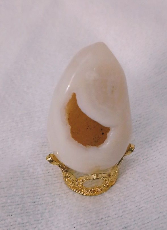 Natural Druzy Agate Crystal Egg from Brazil with Stand (c0027)