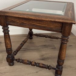 End Table/Nightstand