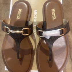 MK Sandals Sz 5.5