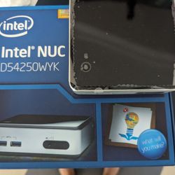 Intel NUC (Barebones)
